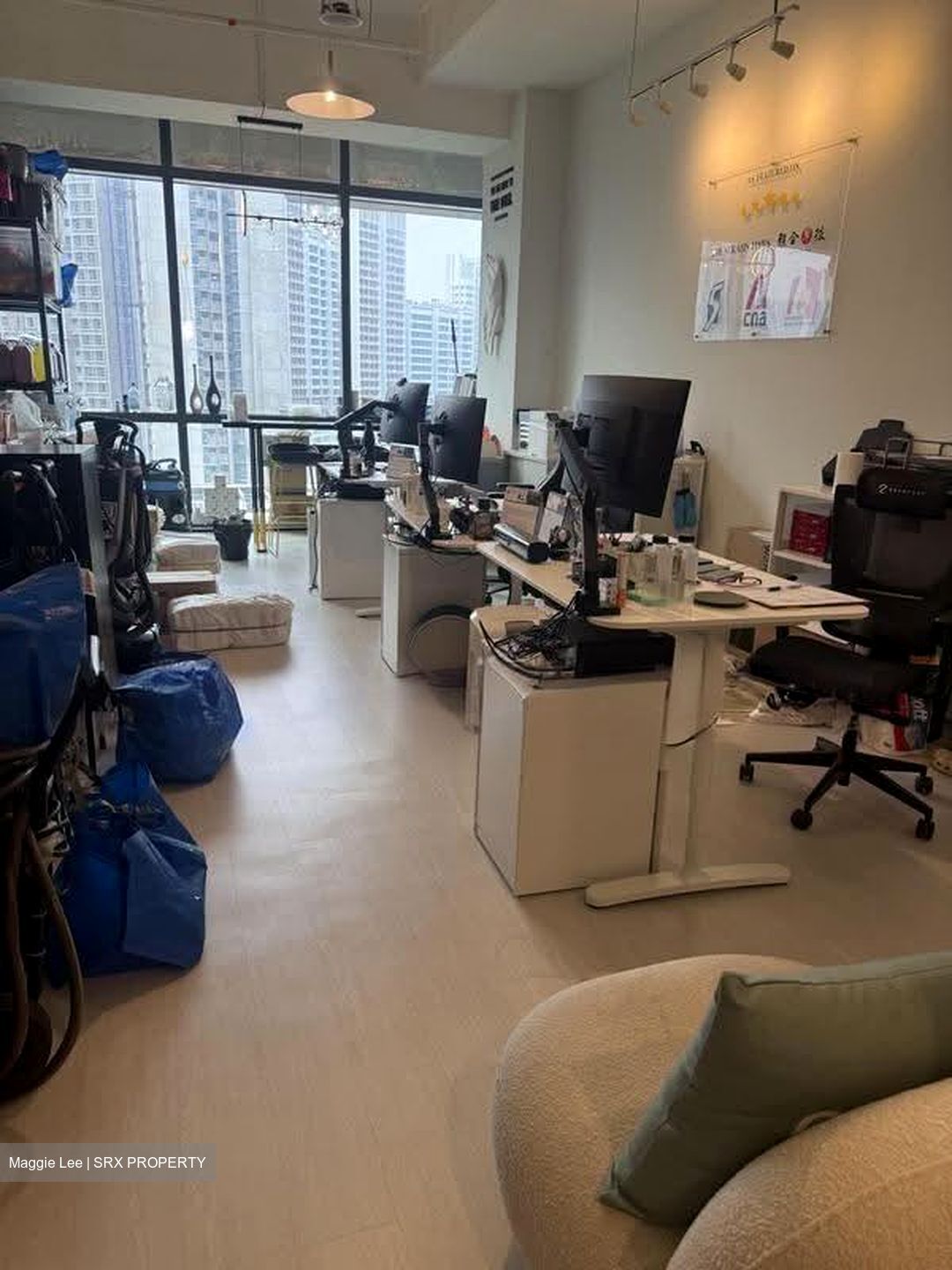 Woods Square (D25), Office #619307221